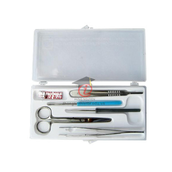 Bộ đồ mổ (dao mổ, kéo mũi thẳng, kéo mũi cong, panh, kim tròn, kim mũi mác) (CSSH2088)